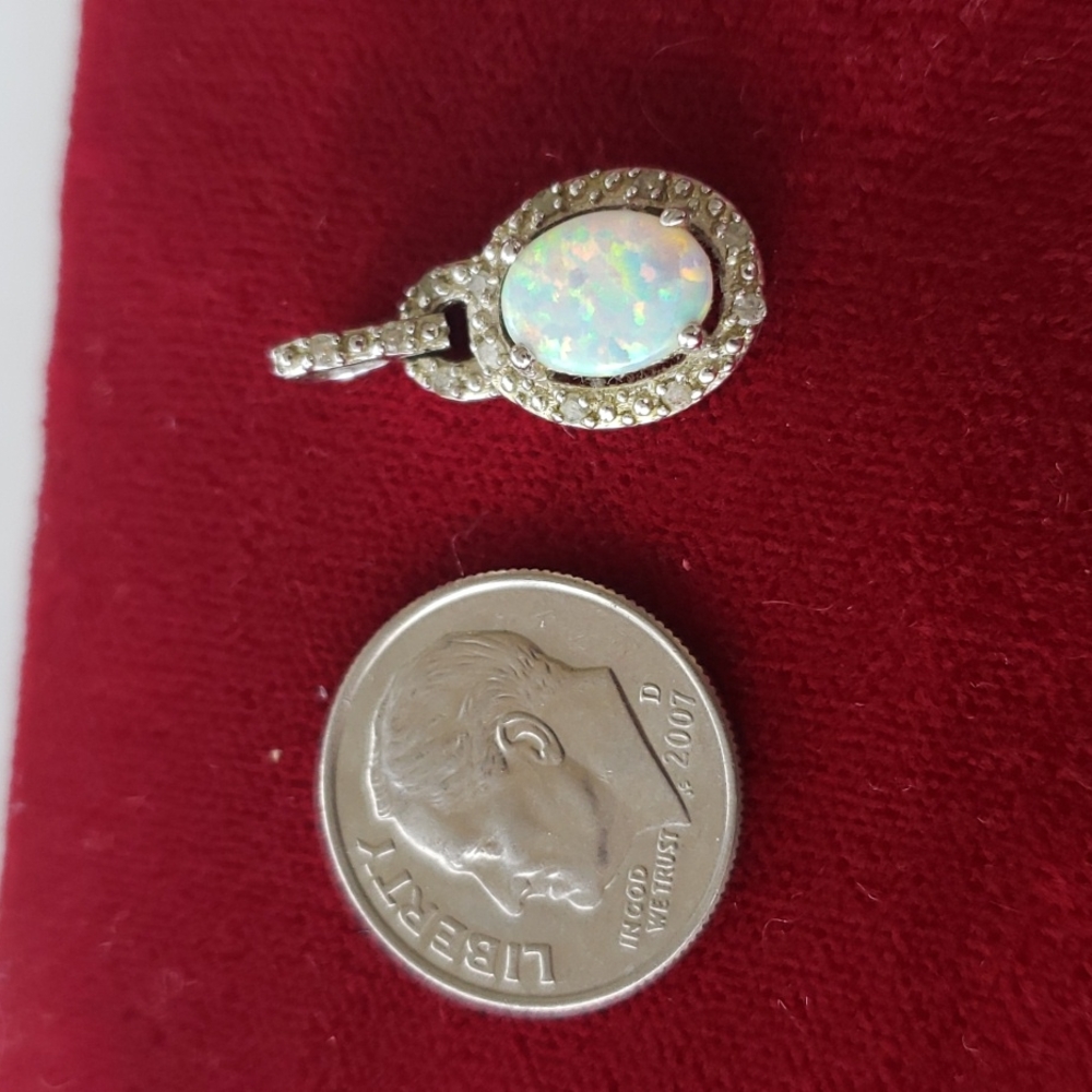 Opal pendant